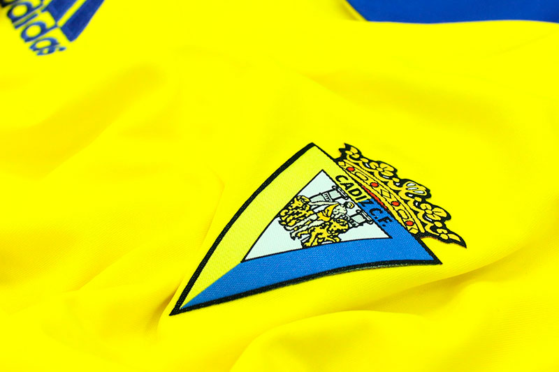 Sorteo del Cádiz - Tenerife: Comprueba si has ganado una camiseta oficial del Cádiz CF
