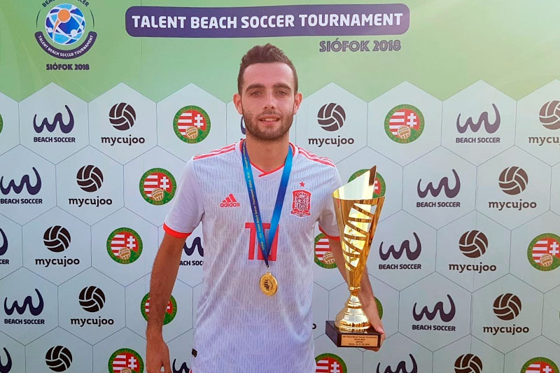 Joselito, jugador del Cádiz CF Virgili, campeón con España Sub 21 en Hungría