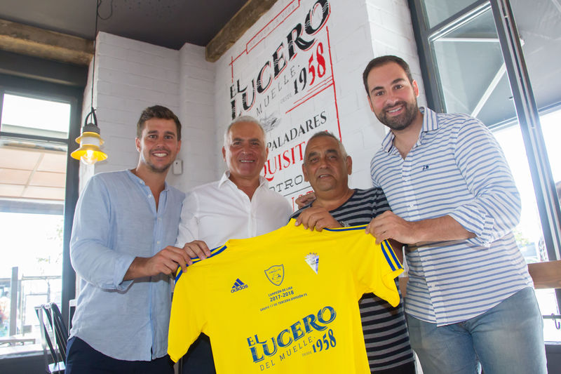 El Lucero del Muelle renueva su apoyo al Cádiz CF Virgili en Segunda División B